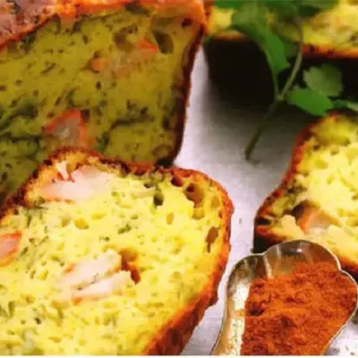 Cake aux crevettes et curcuma : un délice salé