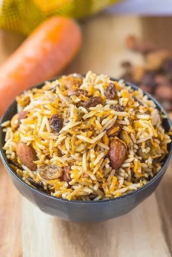 Salade de riz sucrée-salée au safran