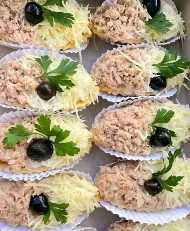 Tartelettes au Cream Cheese et Olives Savoureuses