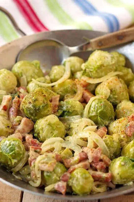 Choux de Bruxelles à la Crème et Lardons