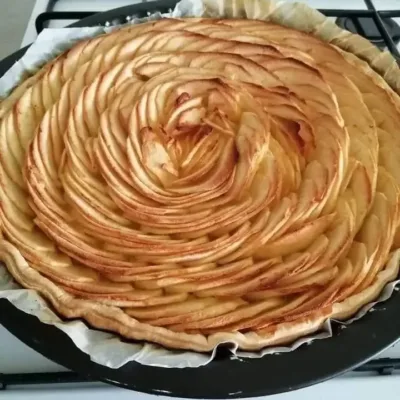 Tarte aux Pommes en Rose : Éveillez vos Sens