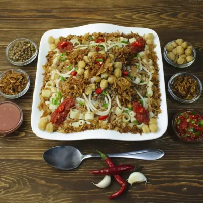 Koshari Égyptien: Saveurs et Histoire à Découvrir