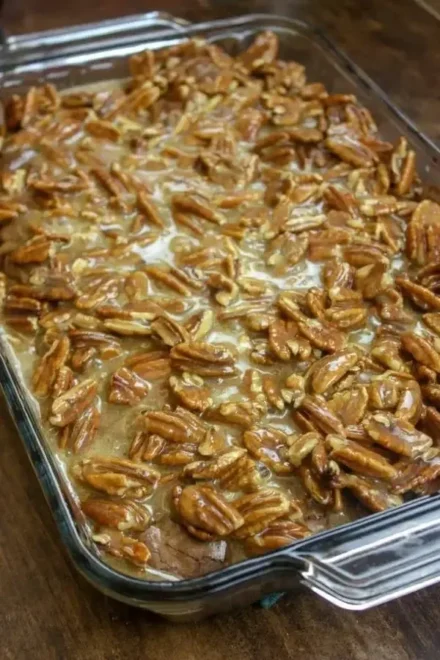 Tarte Brownie aux Pécanes : Un Délice Festif