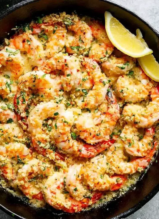 Crevettes au Four Croustillantes : Un Délice Marin à la Française
