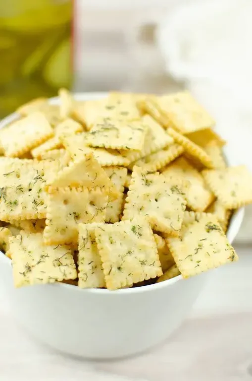 Dill Pickle Saltines : Croustillants et Savoureux