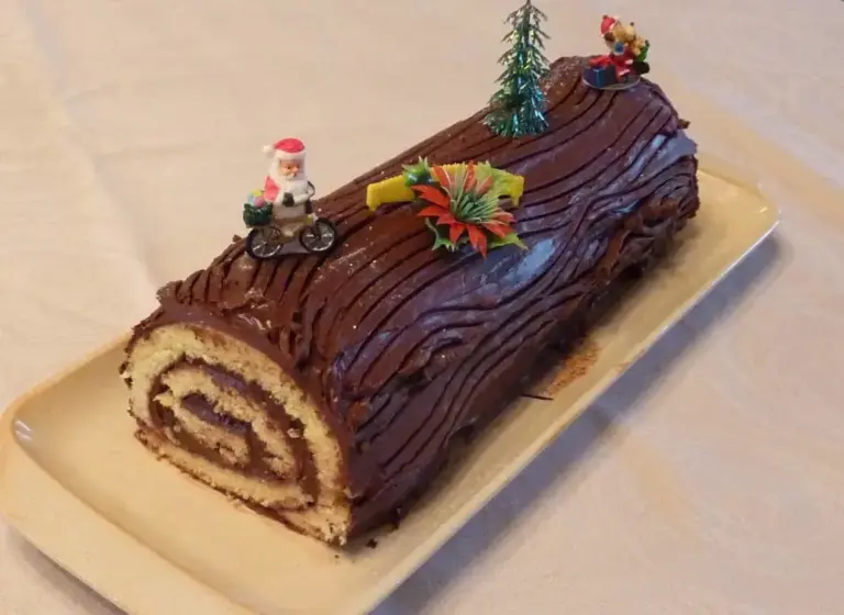 La Bûche de Noël en 15 Minutes : Un Miracle Culinaire Festif