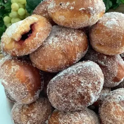 Pounchkis : Beignets Gourmands à la Tradition