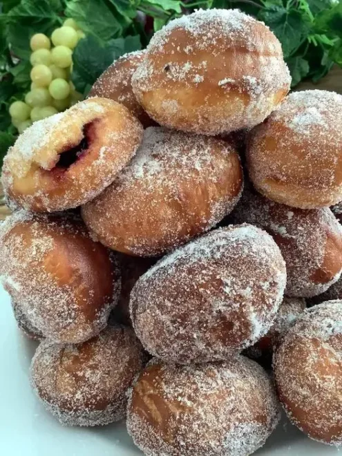 Le Festin des Pounchkis: Un Voyage Gourmand à Travers la Tradition
