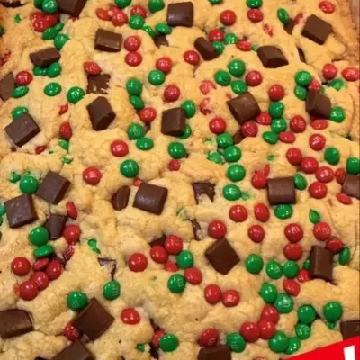 Barres de Biscuits aux M&M de Noël : Un Délice