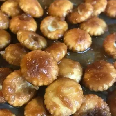 Bouchées de Crackers au Caramel Salé