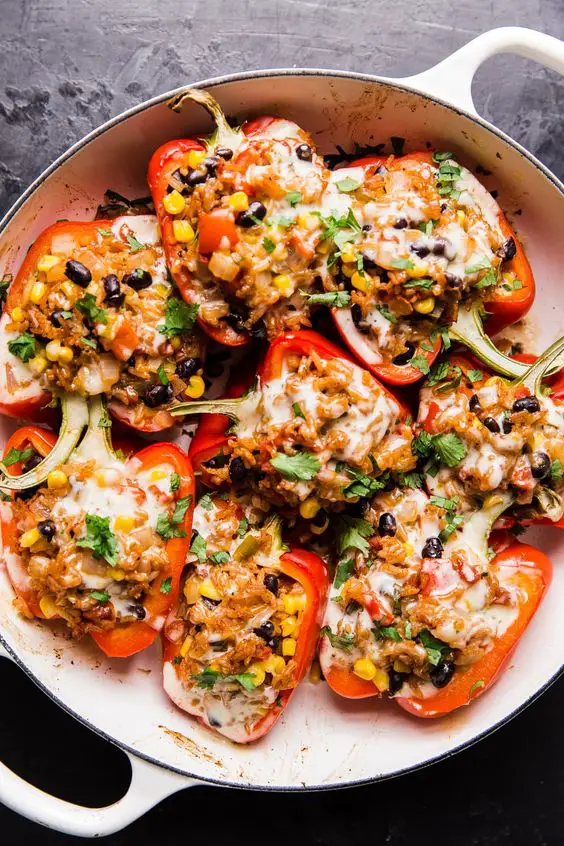 Poivrons Farcis Végétariens : Une Symphonie de Saveurs et de Couleurs