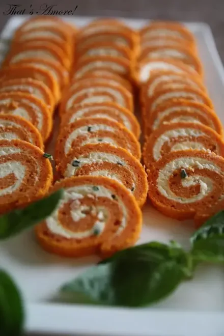 Roulé aux Tomates et Fines Herbes : Un Voyage Gourmand dans la Tradition Culinaires