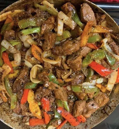 Sauté Asiatique au Bœuf et aux Poivrons