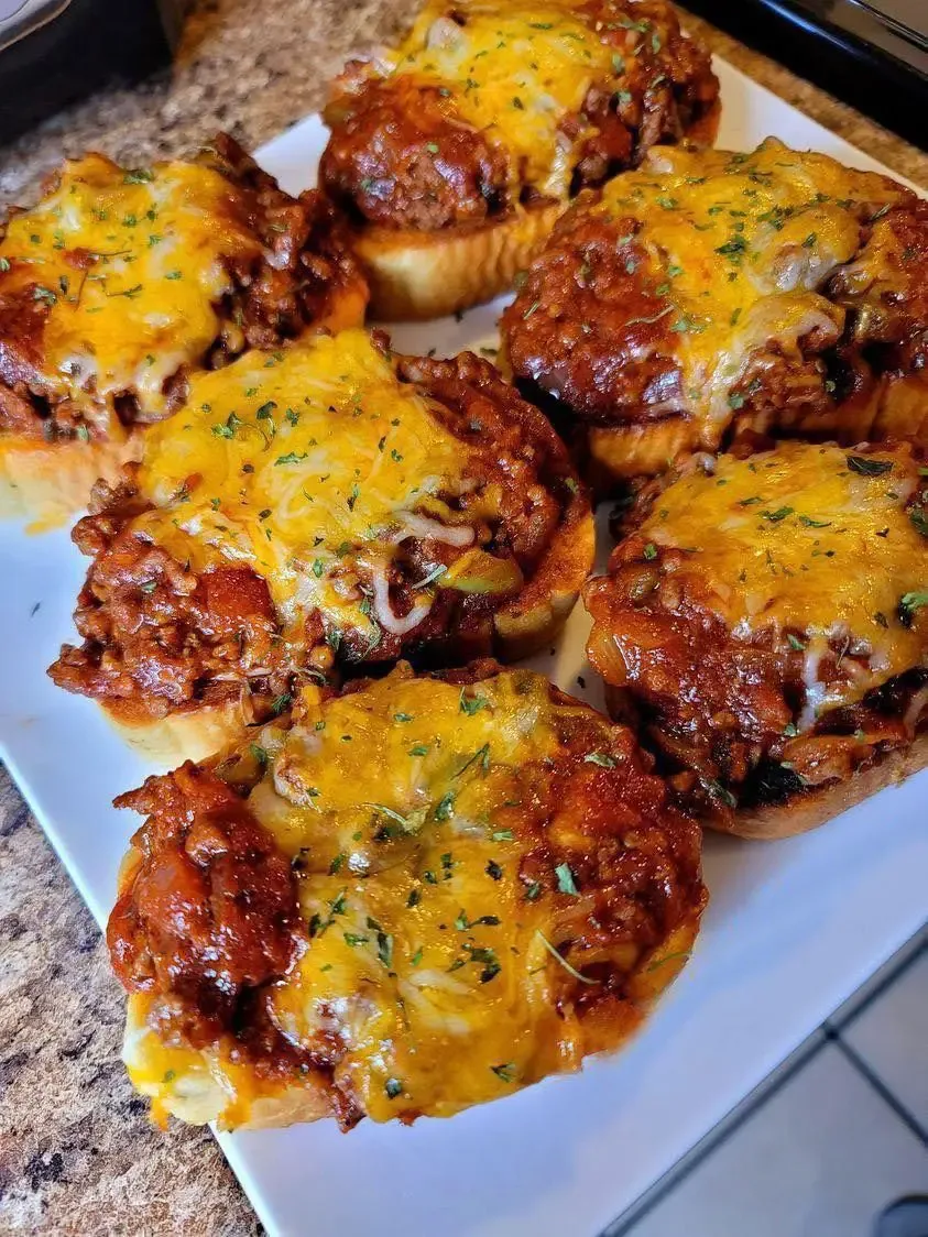 Savourez des Sloppy Joes Maison sur Pain à l'Ail