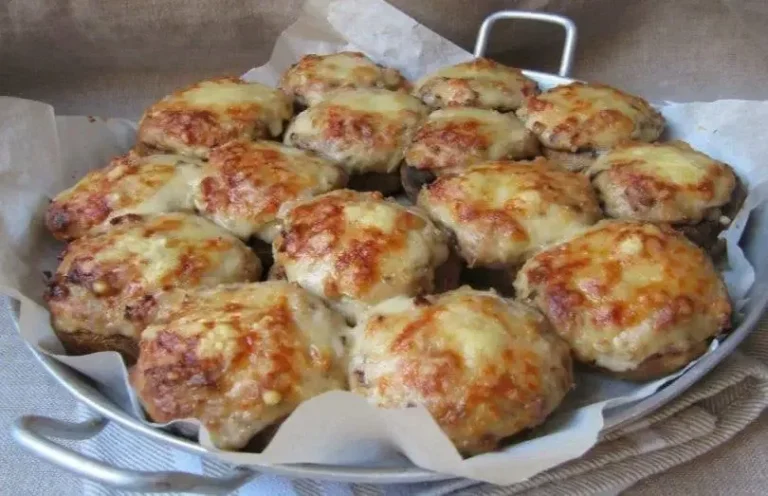Champignons Farcis au Jambon et Comté