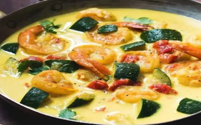 Curry de Courgettes et Crevettes au Lait de Coco