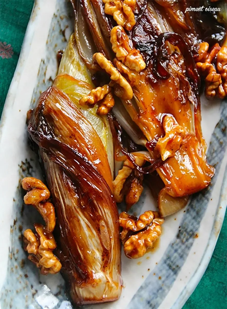 Endives Caramélisées aux Noix : Un Délice Élégant