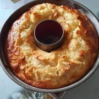 Gâteau Yaourt au Fromage Blanc et Pommes