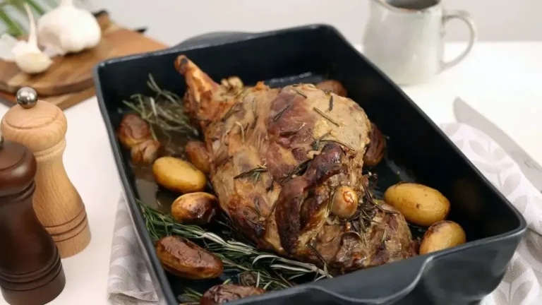Gigot d'Agneau à l'Ail et au Romarin