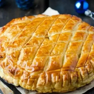 Galette Frangipane au Caramel Salé