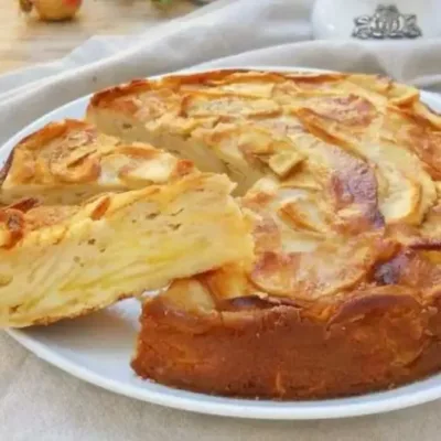 Gâteau Invisible aux Pommes : Délice Aérien