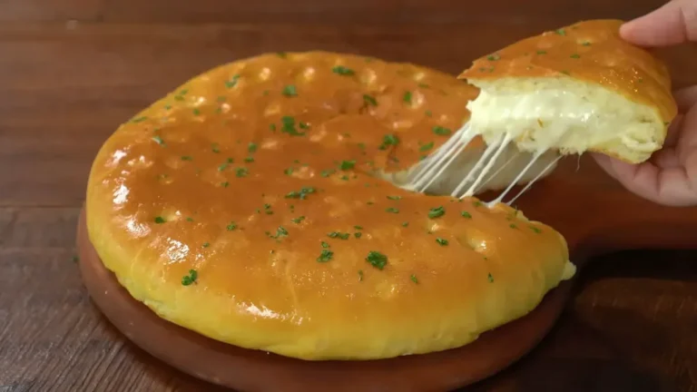 Pain Moelleux aux Pommes de Terre et Fromage