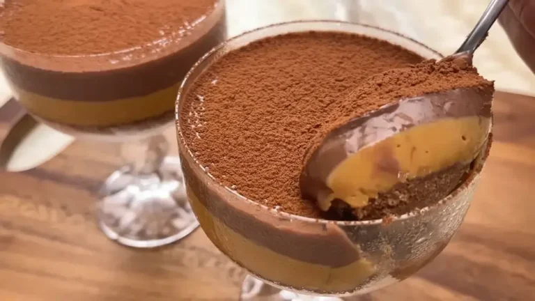 Mousse au Chocolat et Biscuits Facile