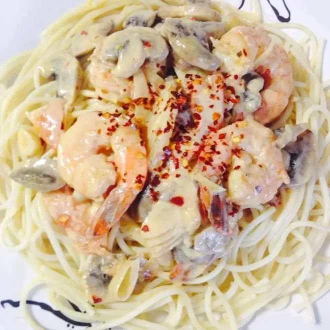 Pâtes aux Crevettes et Champignons