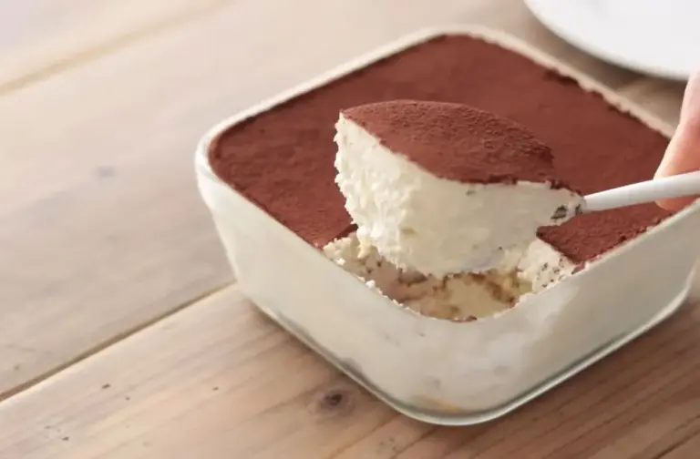 Tiramisu: Un Délice Aérien et Facile à Réaliser