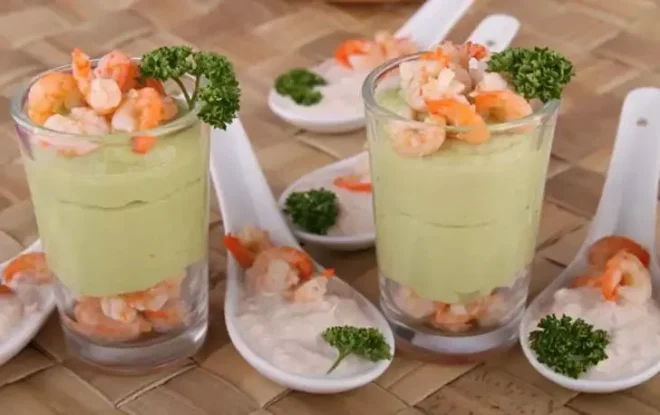 Verrines Aux Avocats et Crevettes
