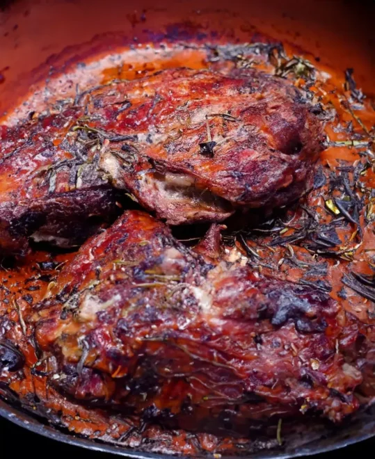 Épaule d&rsquo;Agneau Confit à la Provençale