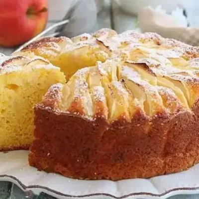 Gâteau au yaourt aux pommes fondant et moelleux