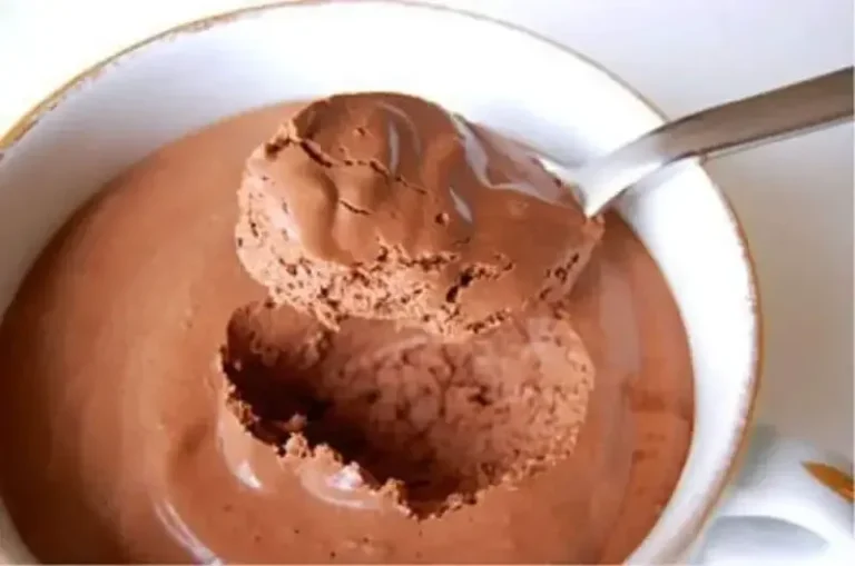 Mousse au Chocolat au Mascarpone : Un Délice Crémeux