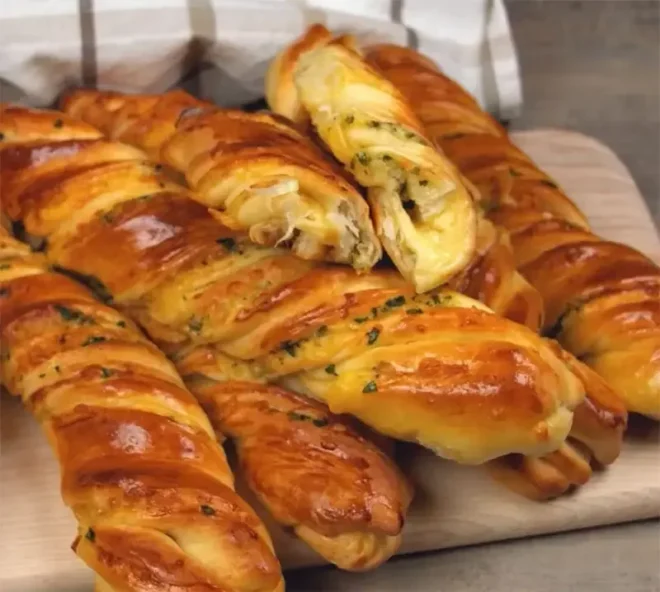 Pain Torsadé au Fromage