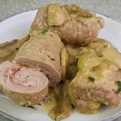 Rouleau de Viande Sauce aux Champignons