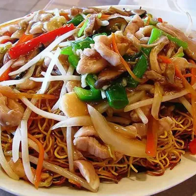 Chao Men : Un Voyage Culinaire Asiatique