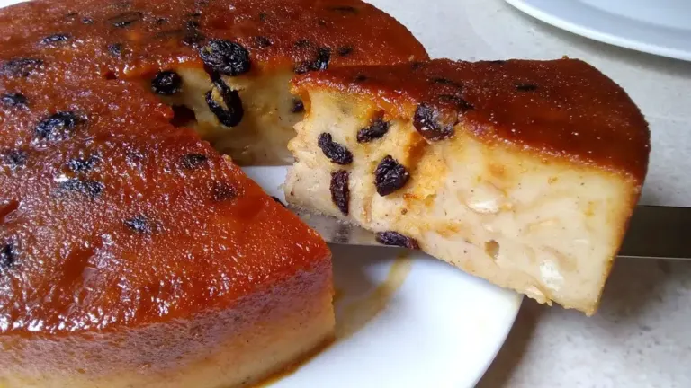 Découvrez la Douceur d’une Torta de Pan Façon Quesillo