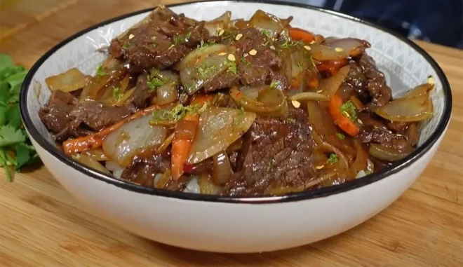 Le Bœuf aux Oignons