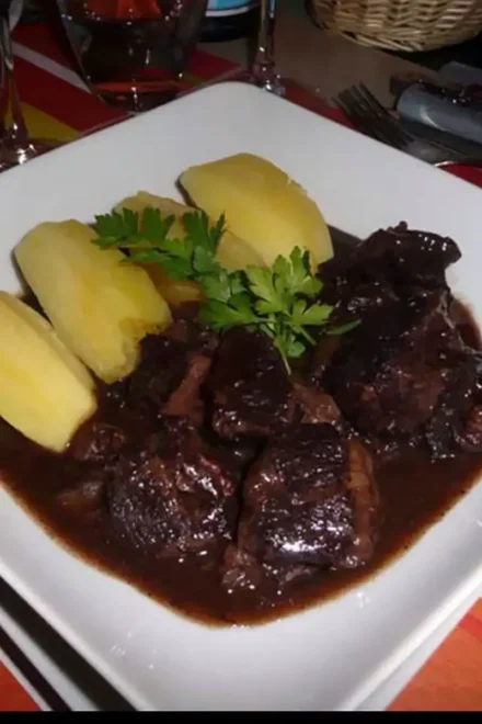 Manioc et Bœuf Caramélisé