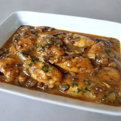 Poulet Sauté Chasseur : Une Recette Italienne Savoureuse