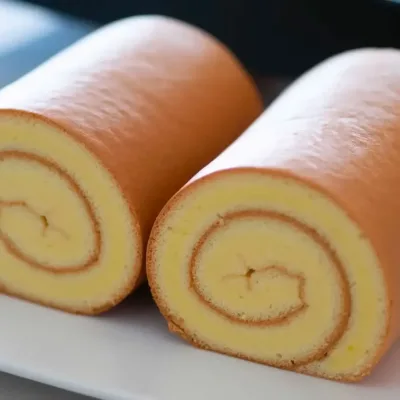 Gâteau Roulé Suisse : Recette Facile et Délicieuse