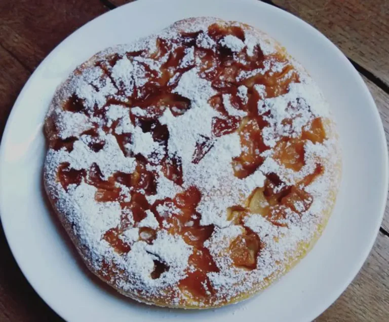 Gâteau Aux Pommes À La Poêle : Simple et Délicieux