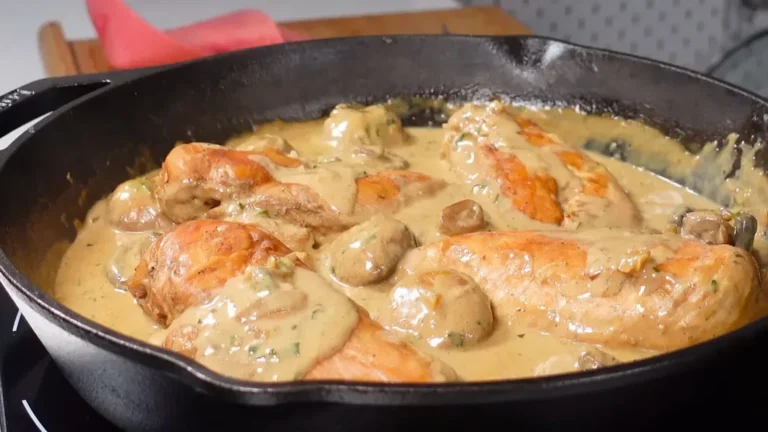 Poulet Sauce Crémeuse aux Champignons