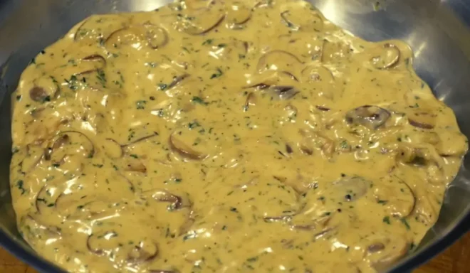 Sauce crémeuse aux champignons et à l’ail