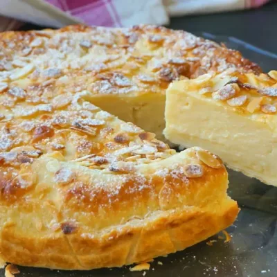 Tarte feuilletée à la crème : croustillante et onctueuse