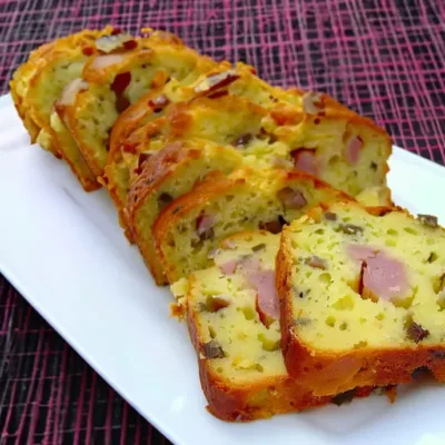 Cake au Jambon et au Gruyère Râpé
