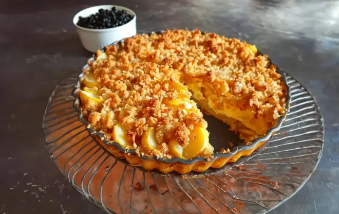 Gâteau Crumble aux Pommes et Cannelle : Délice Automnal