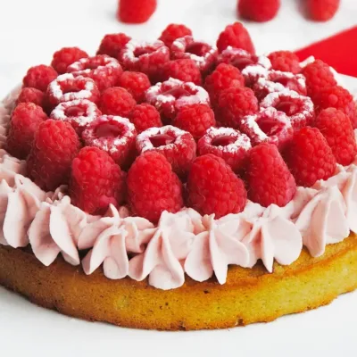 Gâteau Pistache Framboise : Délice Élégant