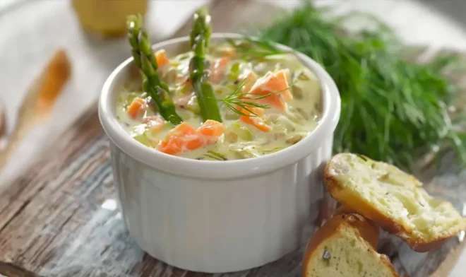 Mousse d'Asperge au Saumon Fumé : Entrée Élégante
