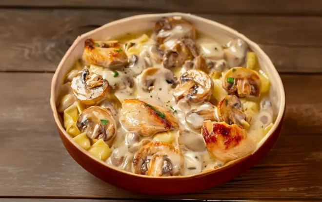 Pâtes à la Crème Poulet et Champignons